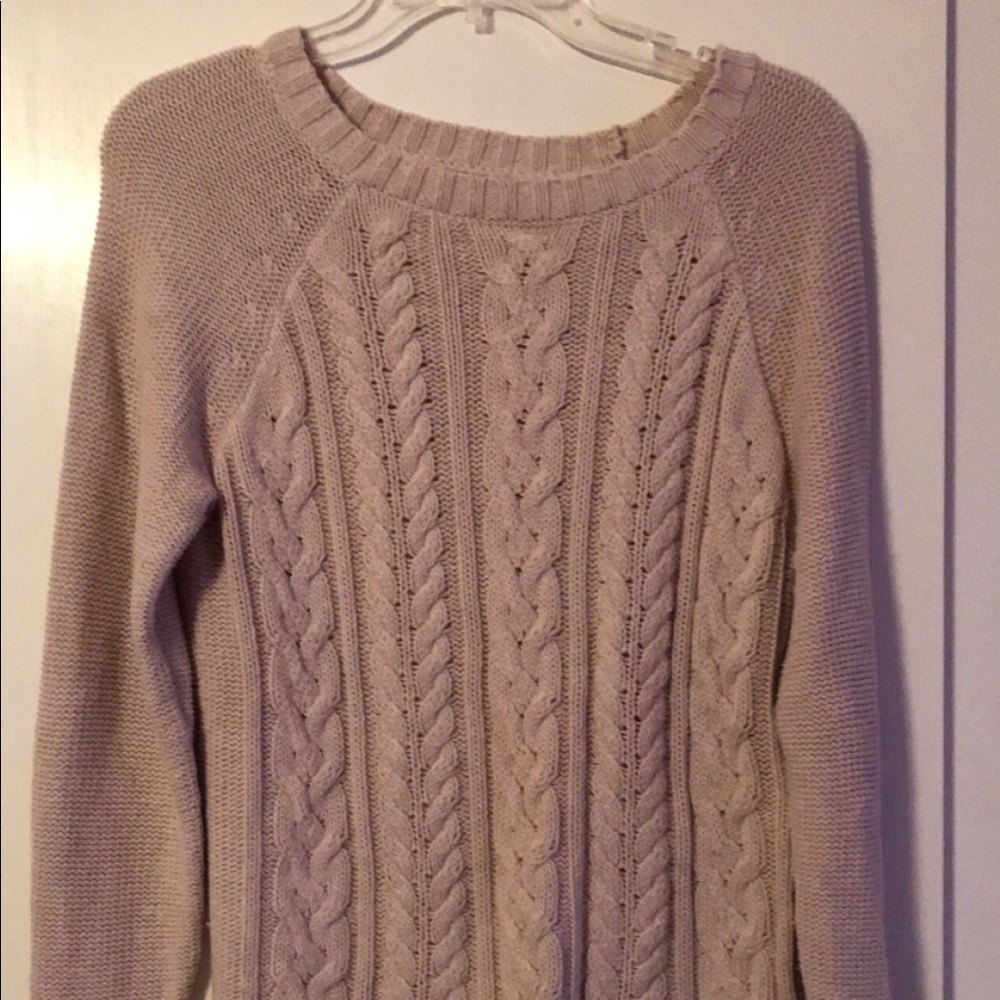 Cable knit beige sweater